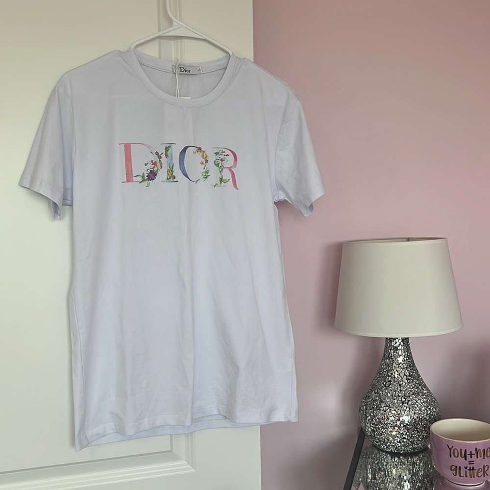 Faux Dior T-shirt made to look like S/S 21 release🦄🦄